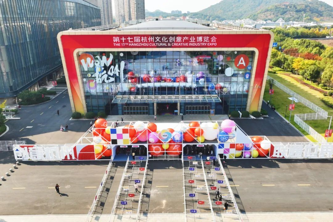 在文博会现场玩“穿越”？ag平台网站“潮”科技很吸睛！